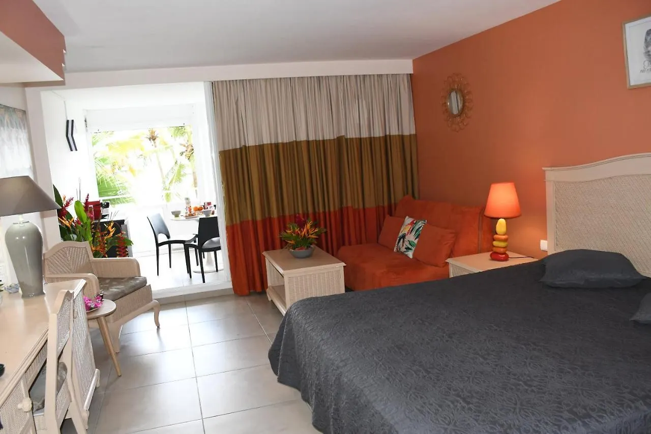 Résidence La Vieille Tour - ZENITUDE - Grand studio vue mer accès plage privative Le Gosier  Apartamento Le Gosier (Grande-Terre)
